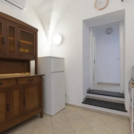 Apartment Taggiasca - Flg146 By Interhome
